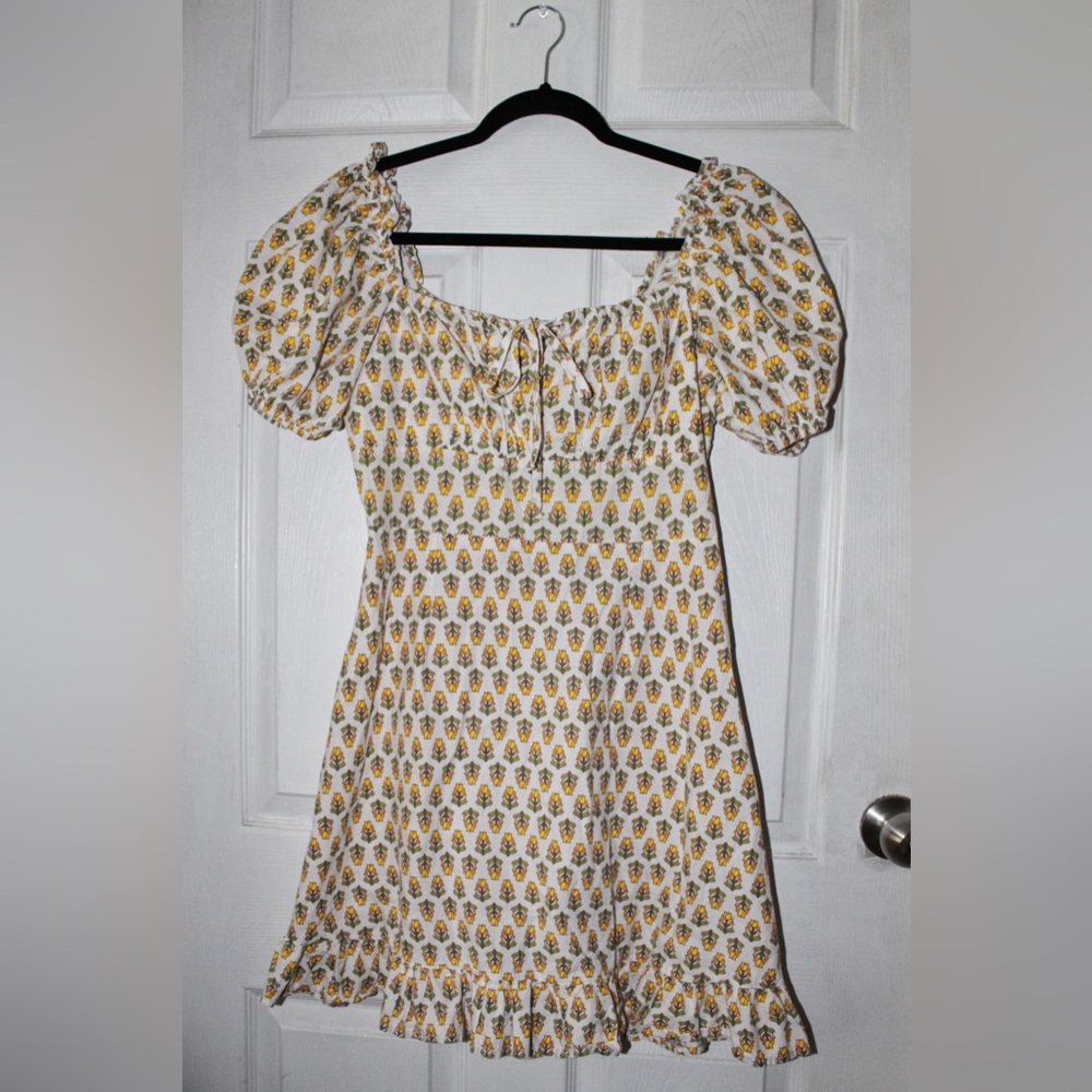 Dizzy Lizzy cottage core dress